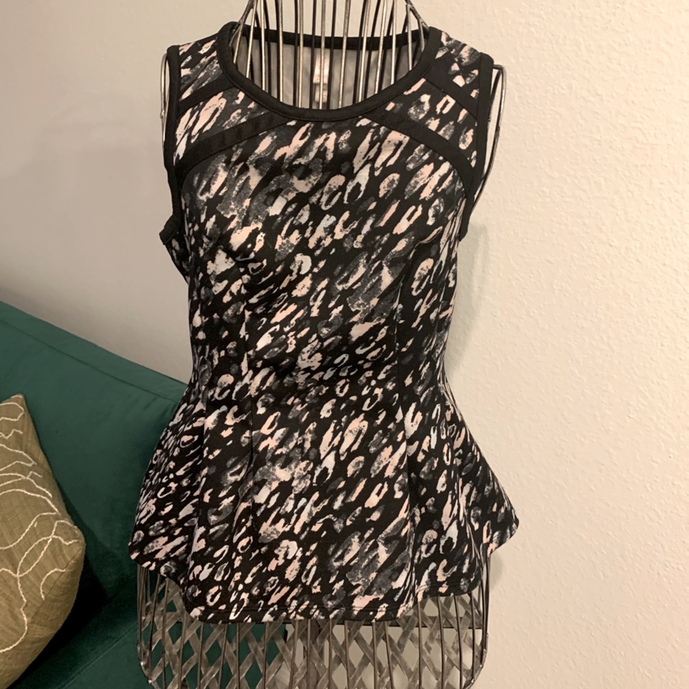 Sleeveless peplum top by Xhilaration size S